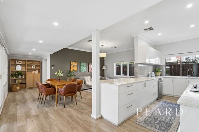 6 Boundary Road, WA 6102