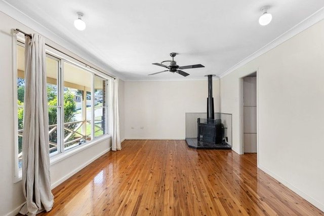 27 Nungeroo Avenue, NSW 2750
