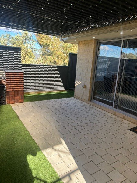 4/135 Joseph Banks Boulevard, WA 6031