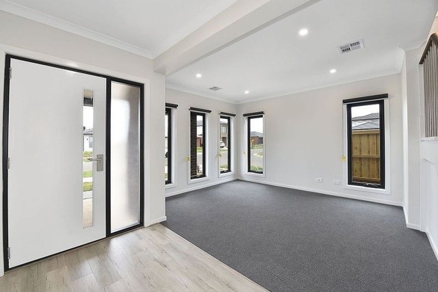 35 Silver Drive, VIC 3427