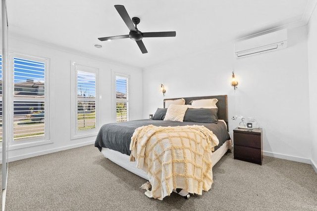 18 Castawellan Street, VIC 3975