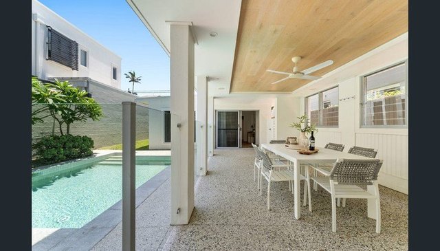 16 Santa Monica Road, QLD 4220
