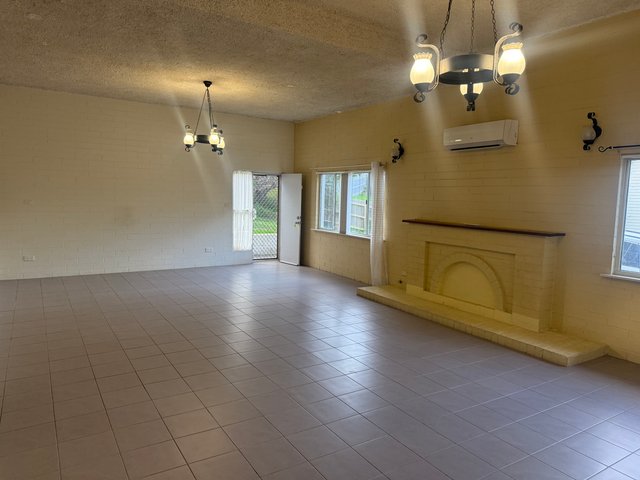 9 Harper Crescent, NSW 2546