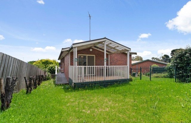 8/1 Ridge Road, VIC 3757