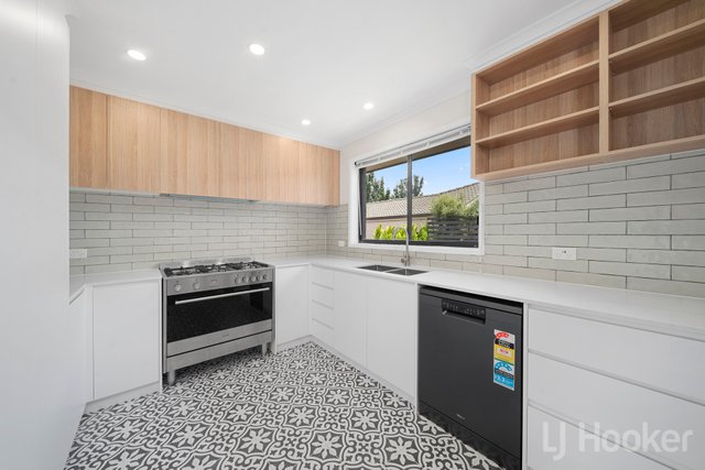 5 Tooroonga Crescent, NSW 2619