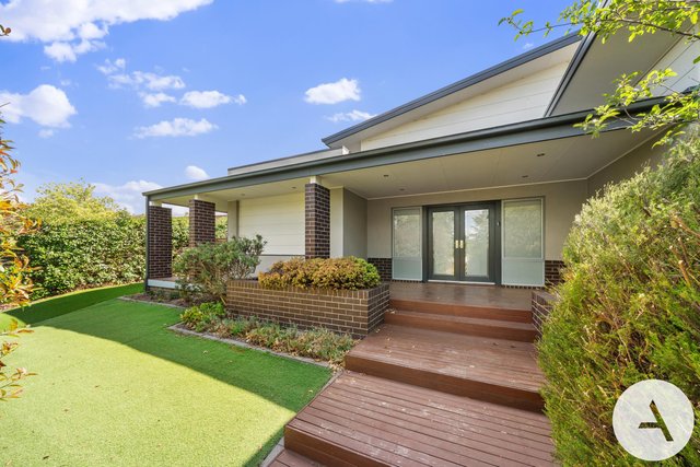 11 Abena Avenue, ACT 2911