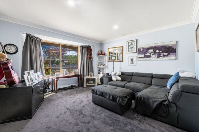 33 Roseheath Boulevard, WA 6054