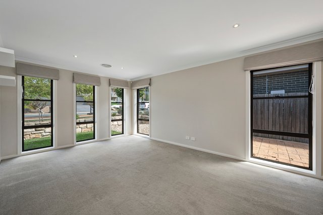 38 Winchester Street, ACT 2913
