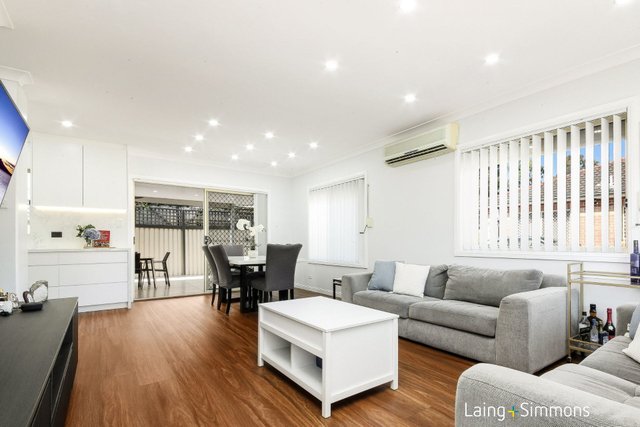 2/22 Johnstone Street, NSW 2161