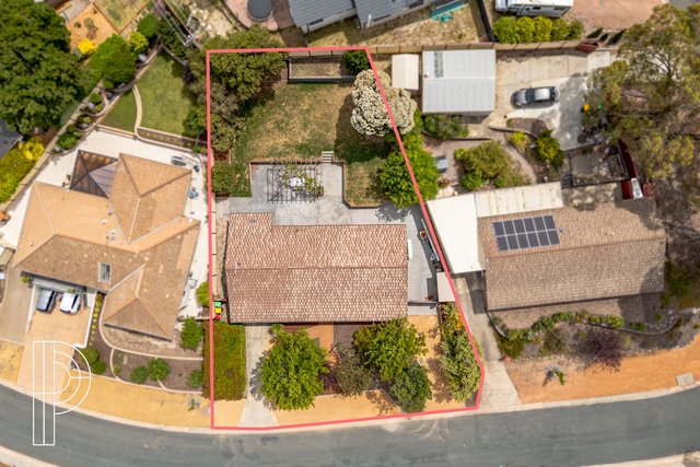 12 Merriman Crescent, ACT 2904