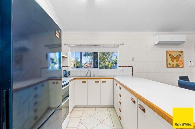 1/3-4 Holden Close, QLD 4870