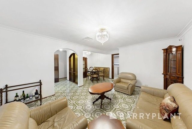 12 Robyn Avenue, VIC 3021