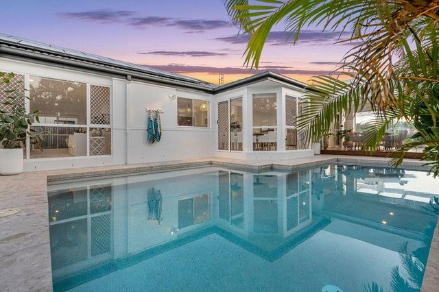 8 Seychelles Court, QLD 4220
