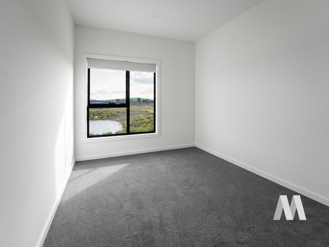 24 Farranreigh Street, VIC 3751
