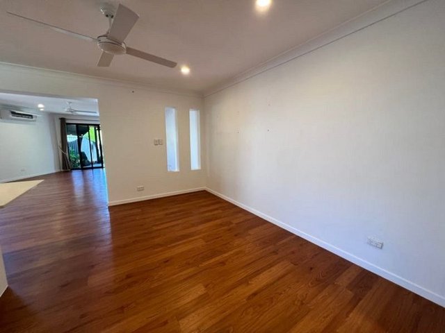 2/5 Pheasant Court, QLD 4220