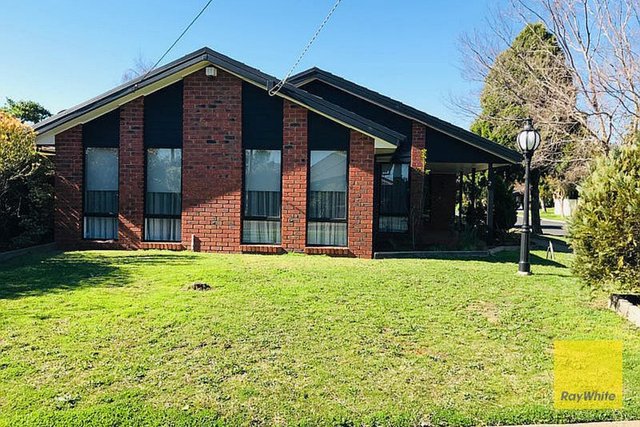 2 Canonbury Circle, VIC 3028