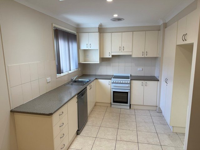20 Starr Close, NSW 2570