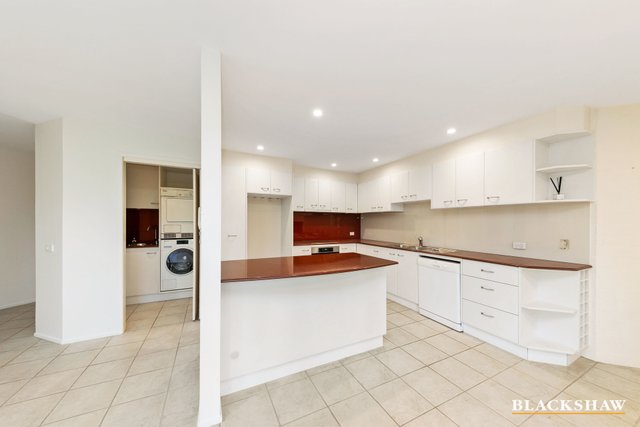 11/26 Macquarie Street, ACT 2600