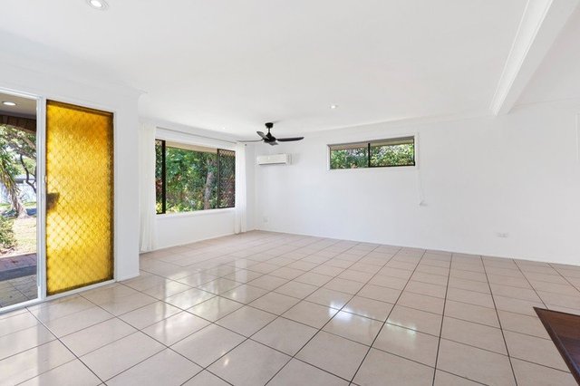 17 Frangipani Street, QLD 4220