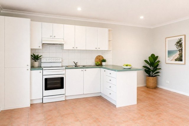 2/8 Newcombe Court, VIC 3169