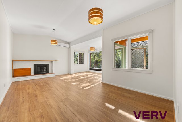 6 Arinya Street, ACT 2604