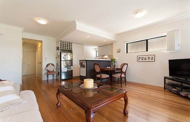 8/14 Grimes Street, QLD 4066