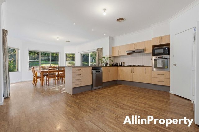 18 Amaryllis Way, NSW 2540