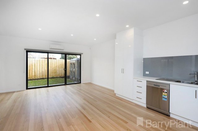 3/13 Burbank Avenue, VIC 3043