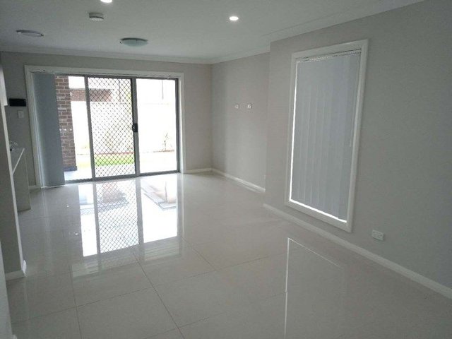 12 Gobi Glade, NSW 2761