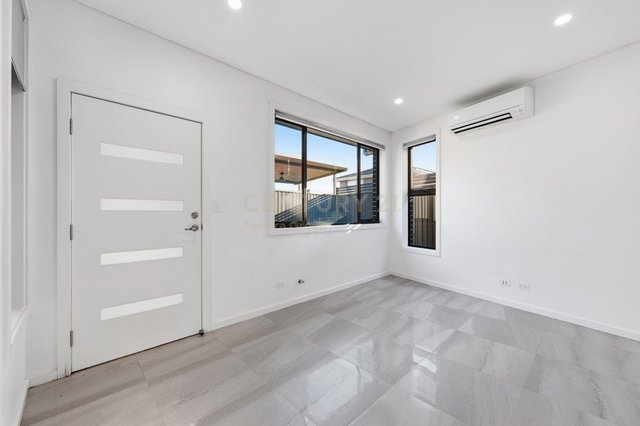 6B Jewell Way, NSW 2570