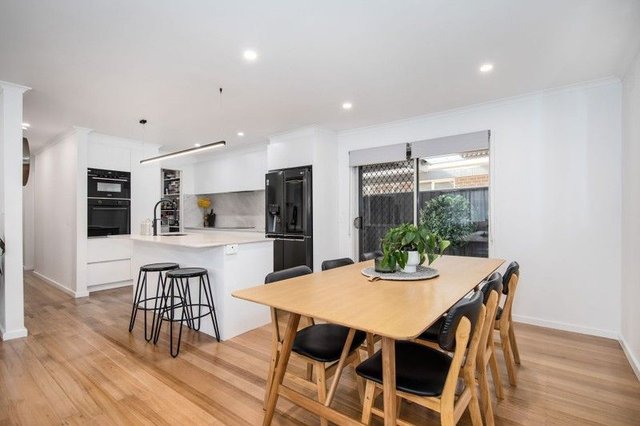 15 Calverton Road, VIC 3021