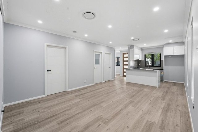 12 Cunningham Crescent, NSW 2565