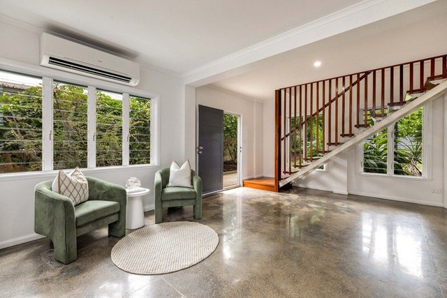 205 Woodward Street, QLD 4870