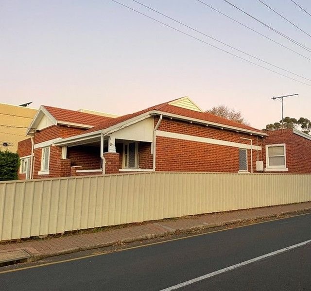 18 Chapel Street, SA 5072
