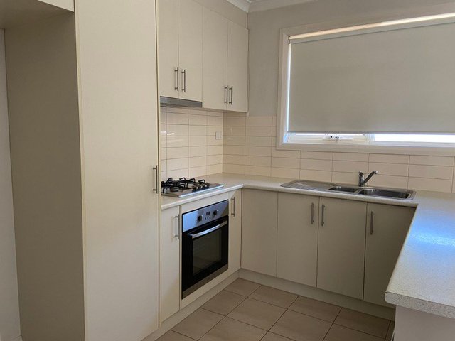 2/6 Lynch Road, VIC 3012