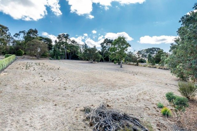 10 River Avenue, VIC 3090