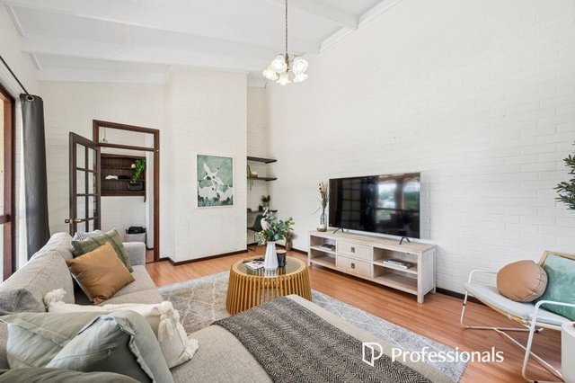 2 Hart Street, WA 6076