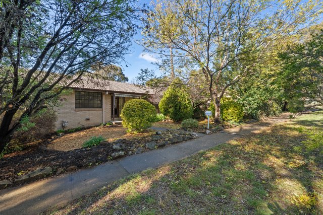 2 Lachlan Street, ACT 2614