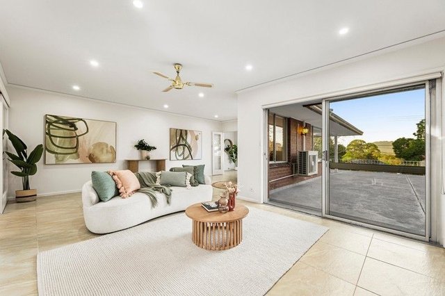 2 Mountain View Road, VIC 3135