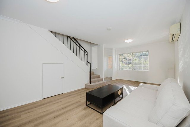 10/44 Harvey Street, WA 6012