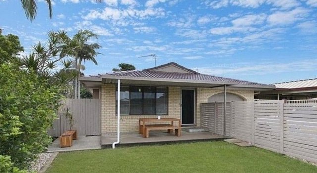 1/14 Crimson Court, QLD 4220