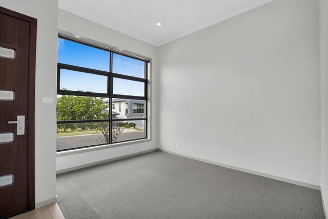 7 Drover Street, NSW 2570