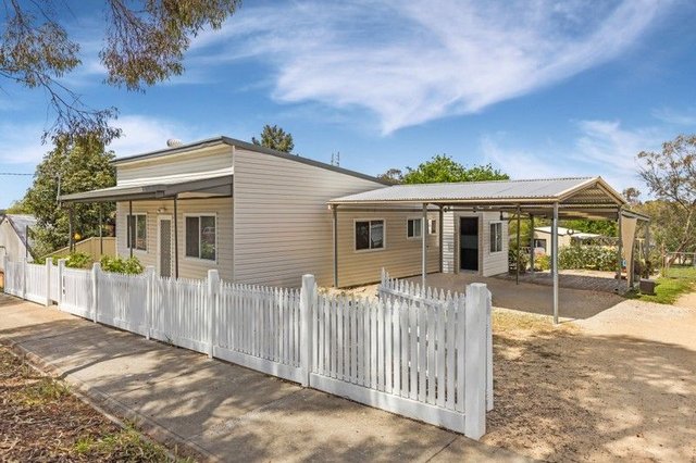 12 Thompson Street, VIC 3550