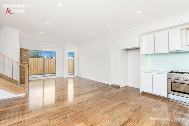 3/8 Eaton Parade, VIC 3028
