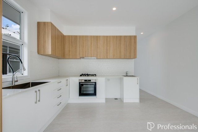 8B Mallee Close, NSW 2567