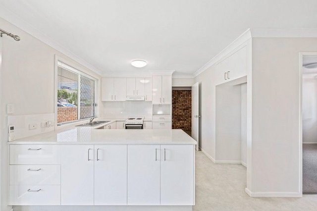 1/2 Osterley Avenue, QLD 4551