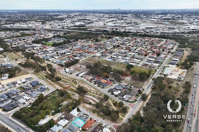 2/9 Pulchella Street, WA 6107