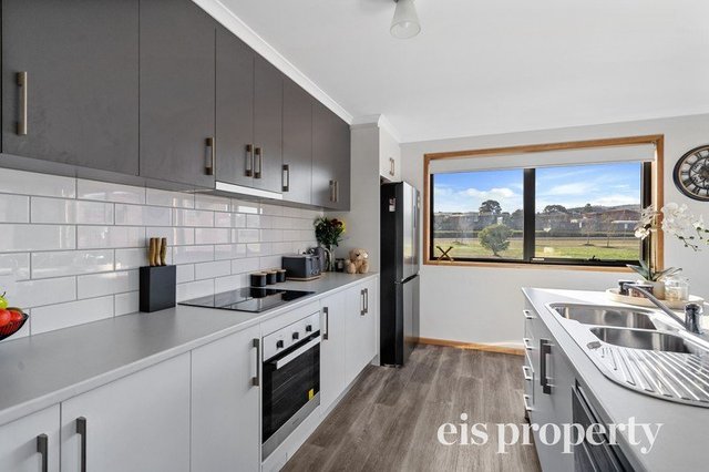 2/18A Albion Road, TAS 7030