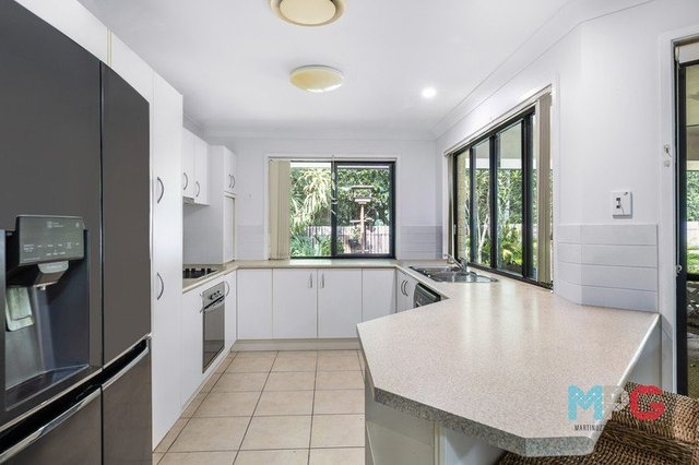 14 Red Jacket Court, QLD 4555
