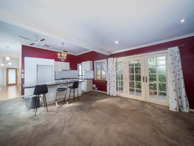877 Sydney Road, VIC 3058
